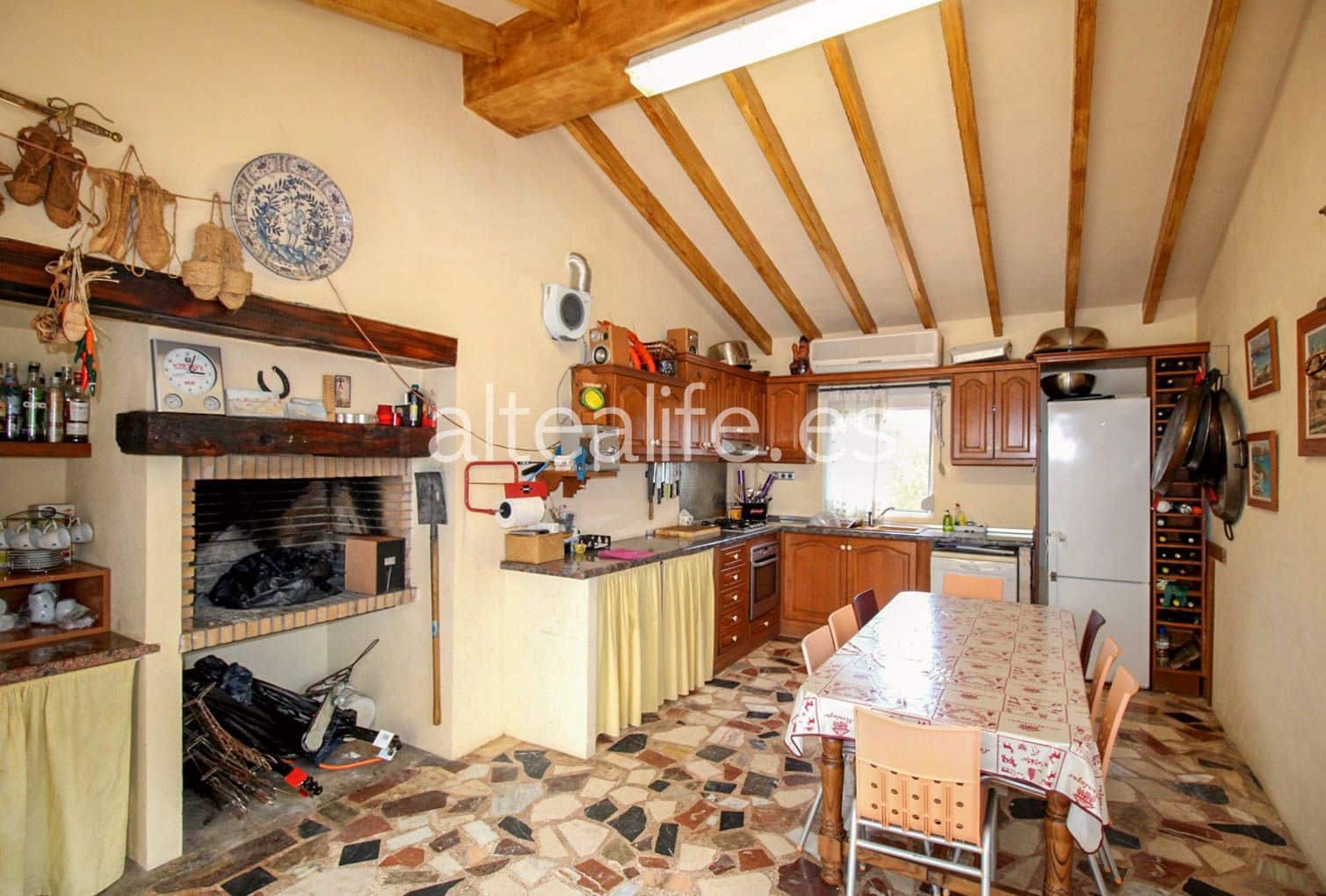 3 bedroom Villa for sale in Altea with pool - € 850,000 (Ref: 6981806)