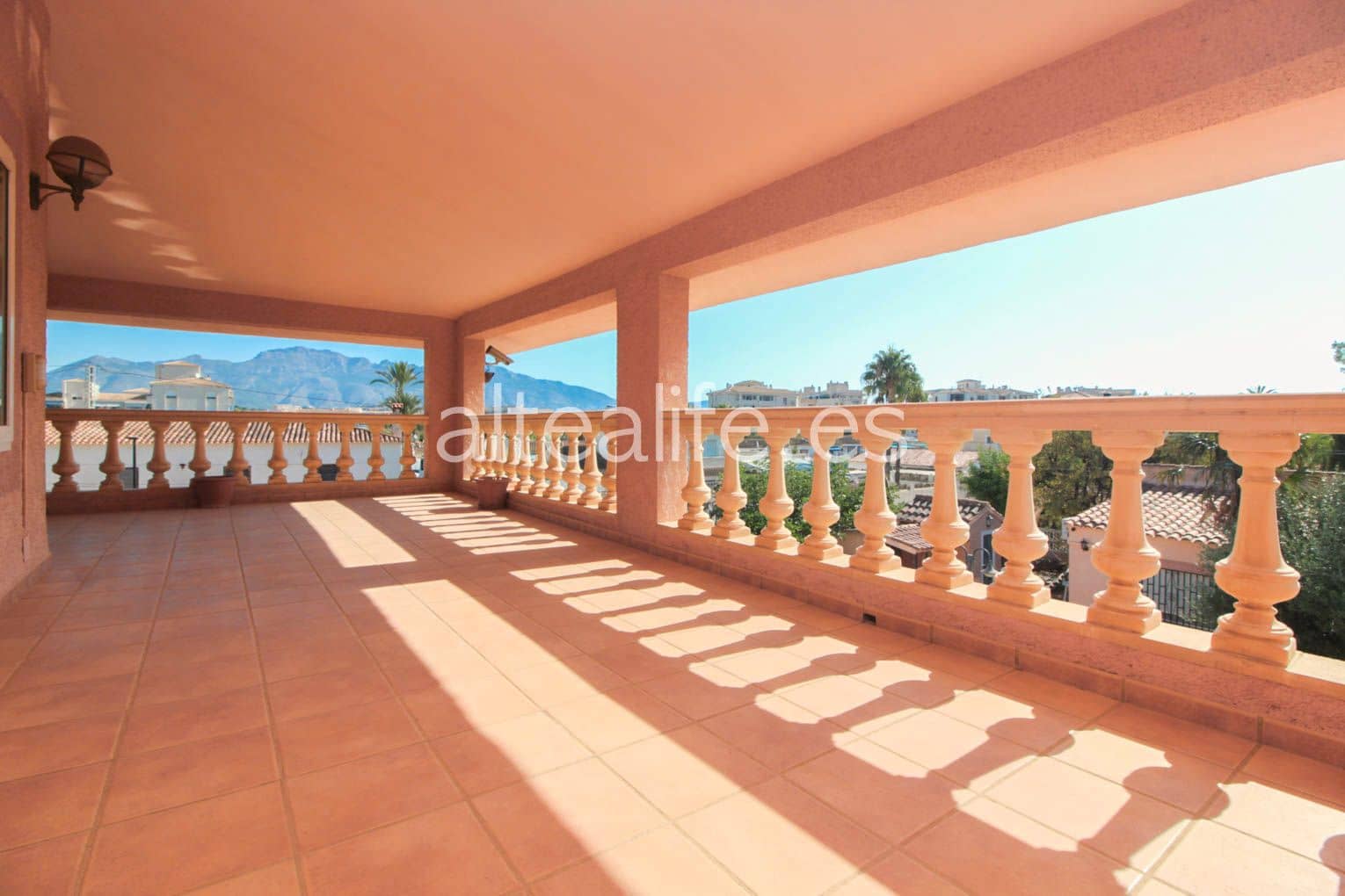 8 chambre Villa/Maison à vendre à Albir avec piscine - 2 300 000 € (Ref: 7015295)