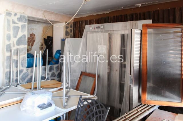 4 slaapkamer Huis te koop in Altea - € 250.000 (Ref: 7349194)