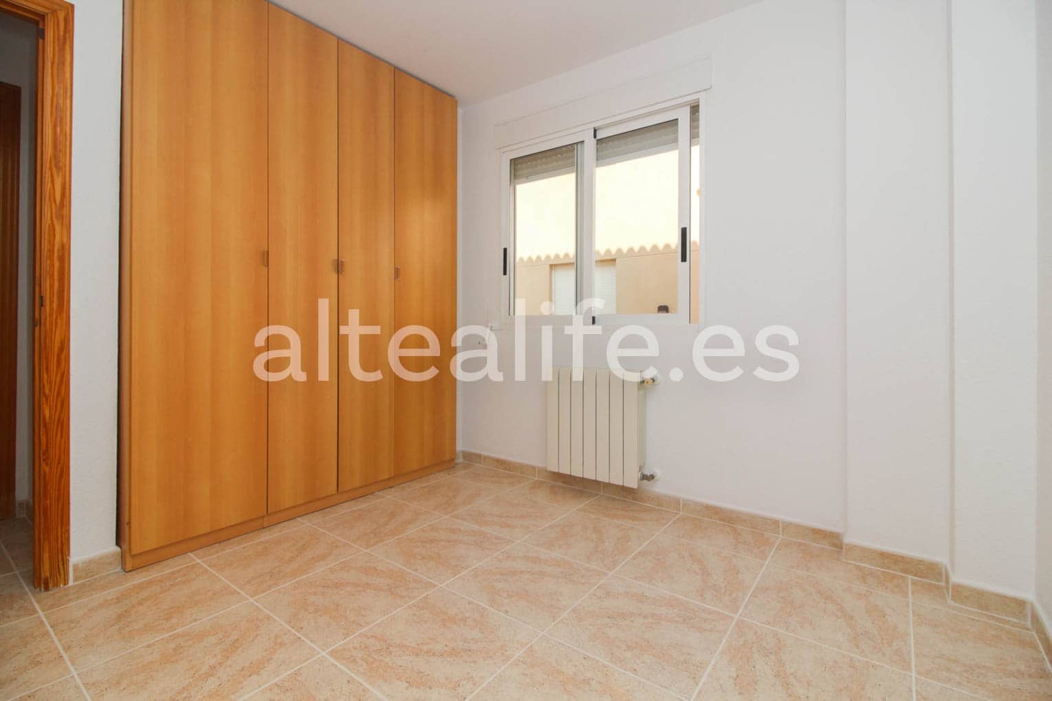 5 quarto Moradia para venda em La Nucia com piscina - 350 000 € (Ref: 7641698)