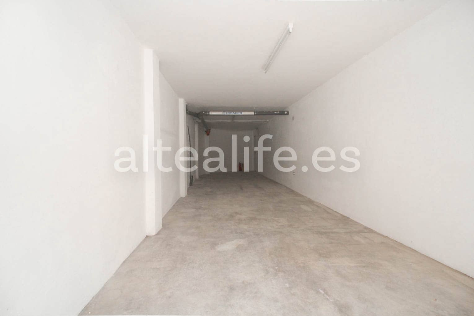 5 quarto Moradia para venda em La Nucia com piscina - 350 000 € (Ref: 7641698)