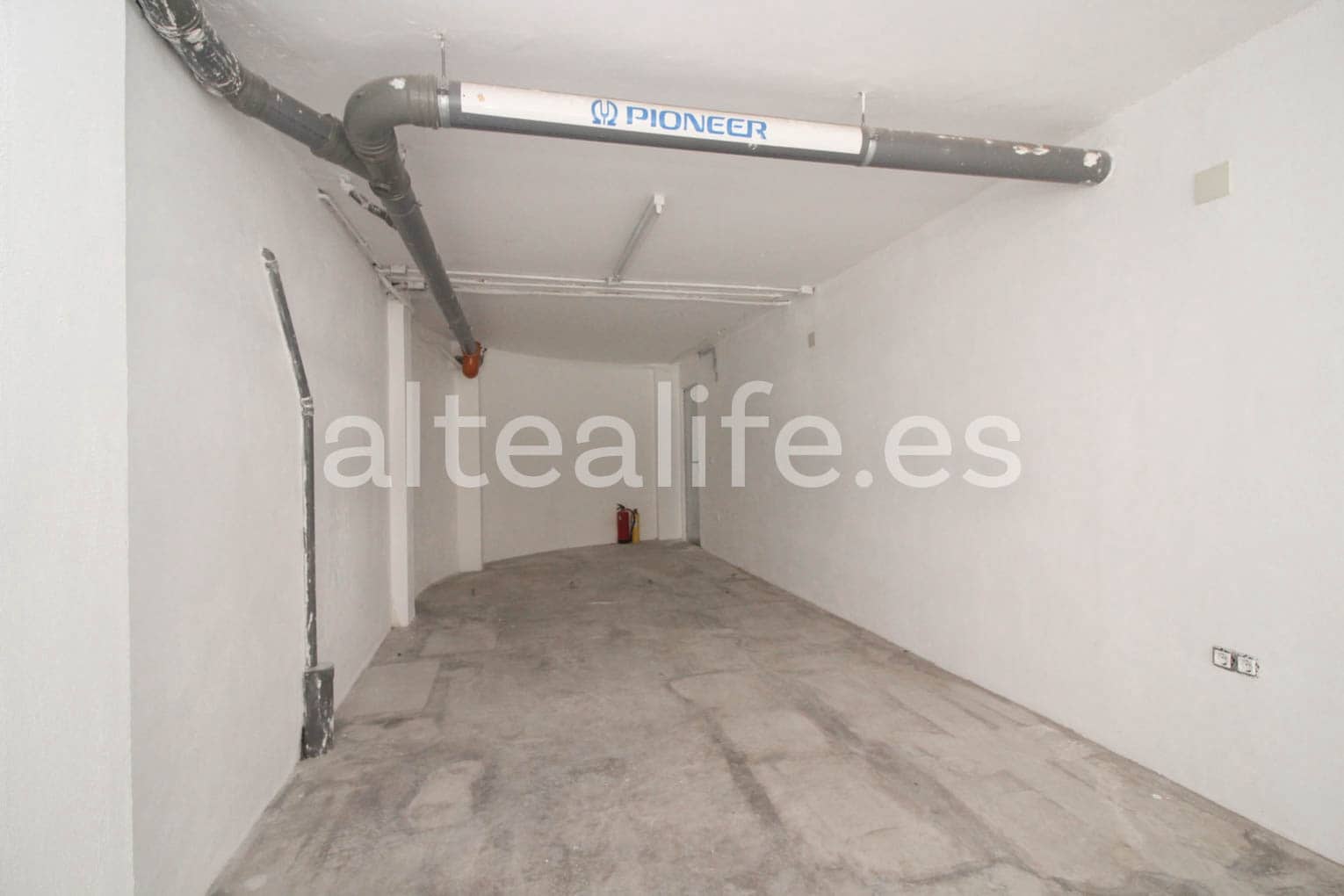 5 quarto Moradia para venda em La Nucia com piscina - 350 000 € (Ref: 7641698)