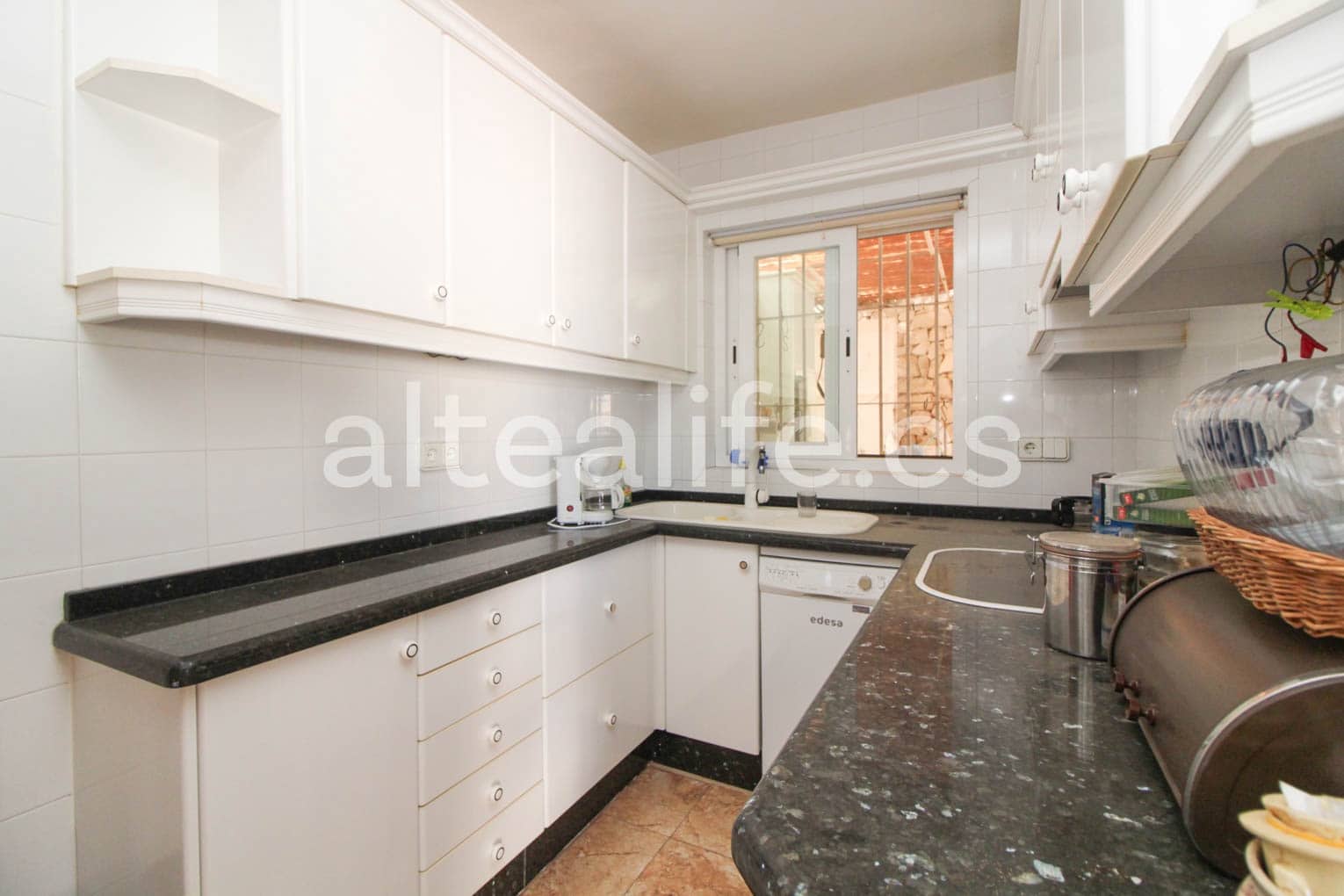 8 makuuhuone Huvila myytävänä paikassa Altea mukana uima-altaan 
autotalli - 800 000 € (Ref: 7715981)