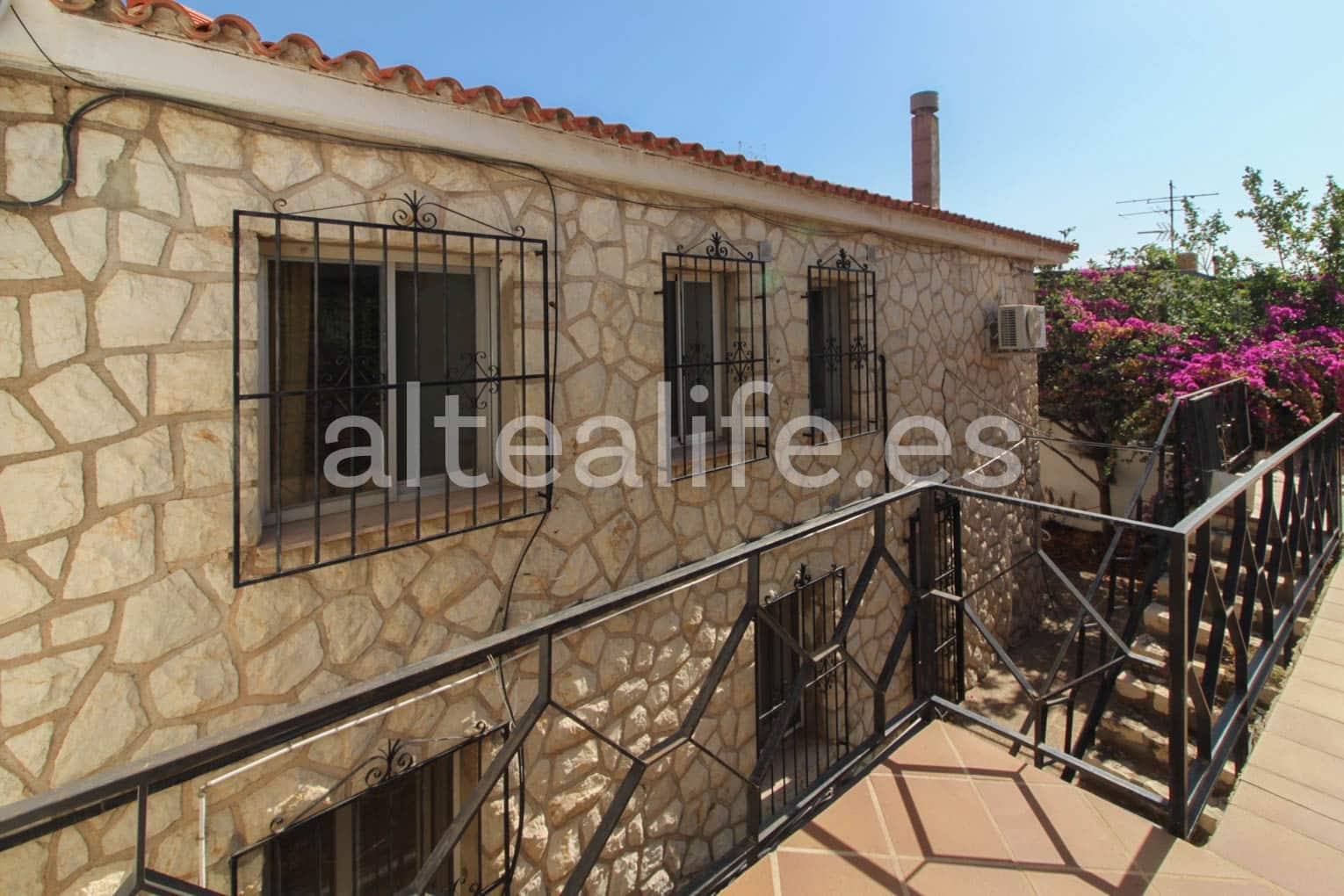 8 makuuhuone Huvila myytävänä paikassa Altea mukana uima-altaan 
autotalli - 800 000 € (Ref: 7715981)