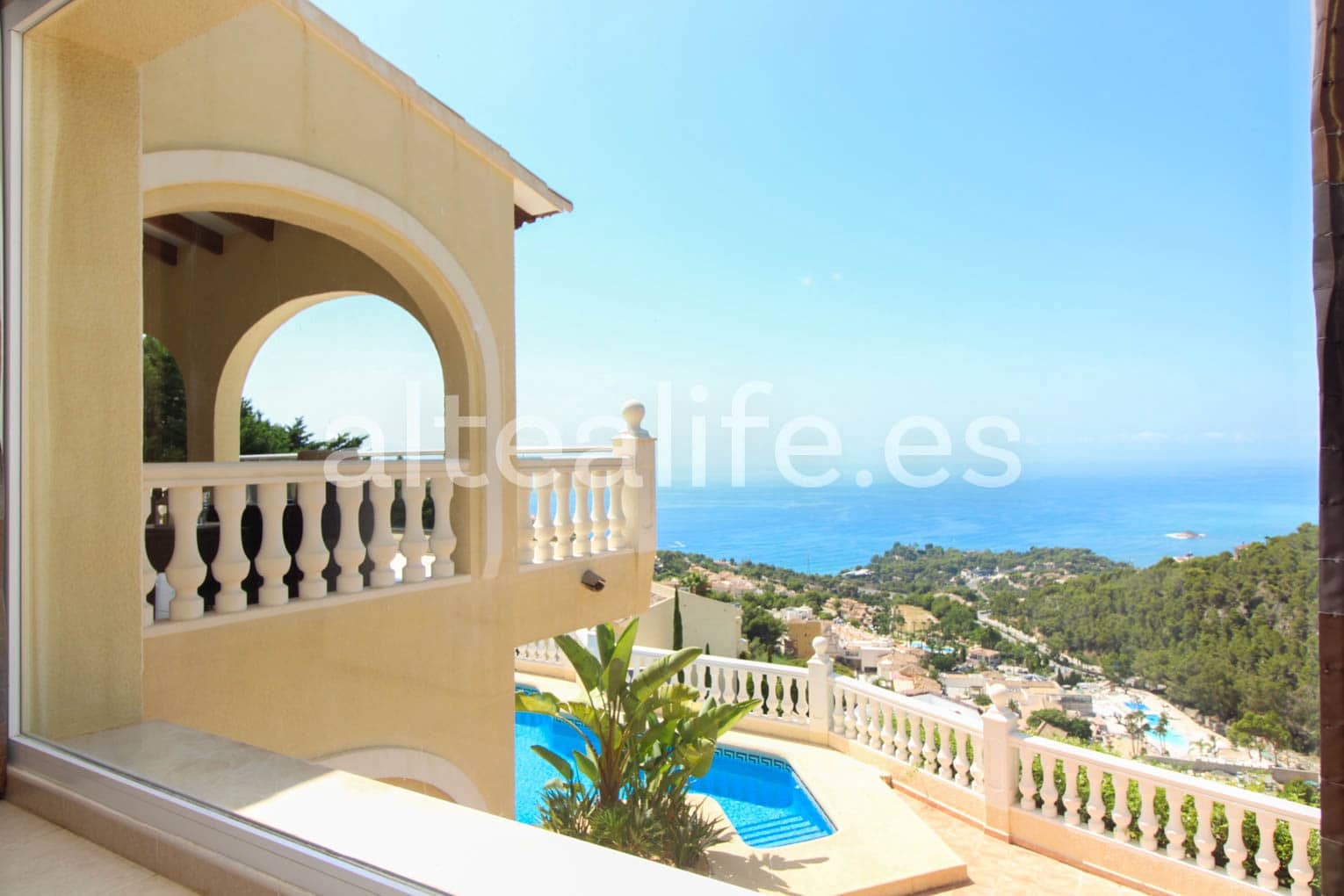 4 sypialnia Willa na sprzedaż w Altea z basenem garażem - 1 500 000 € (Ref: 7724284)