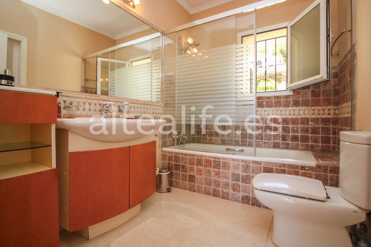 4 sypialnia Willa na sprzedaż w Altea z basenem garażem - 1 500 000 € (Ref: 7724284)