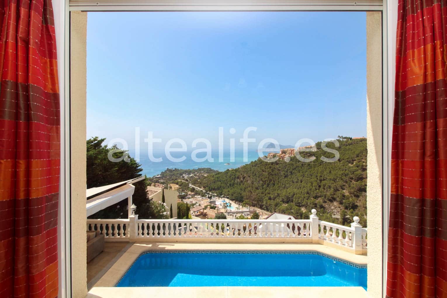 4 sypialnia Willa na sprzedaż w Altea z basenem garażem - 1 500 000 € (Ref: 7724284)