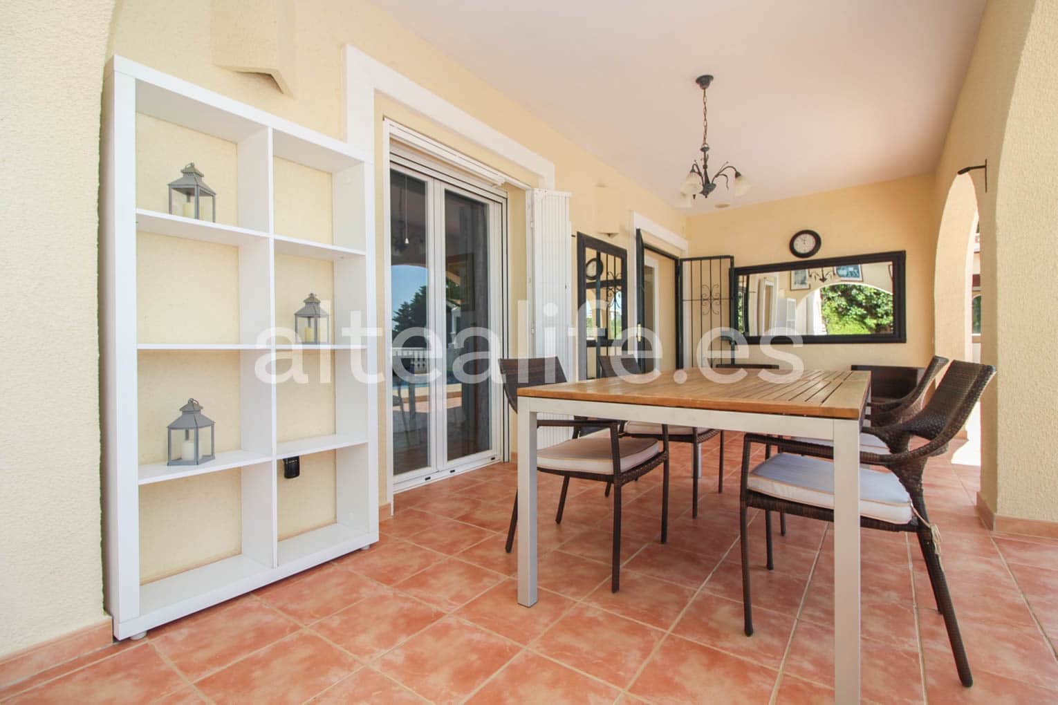 4 sypialnia Willa na sprzedaż w Altea z basenem garażem - 1 500 000 € (Ref: 7724284)