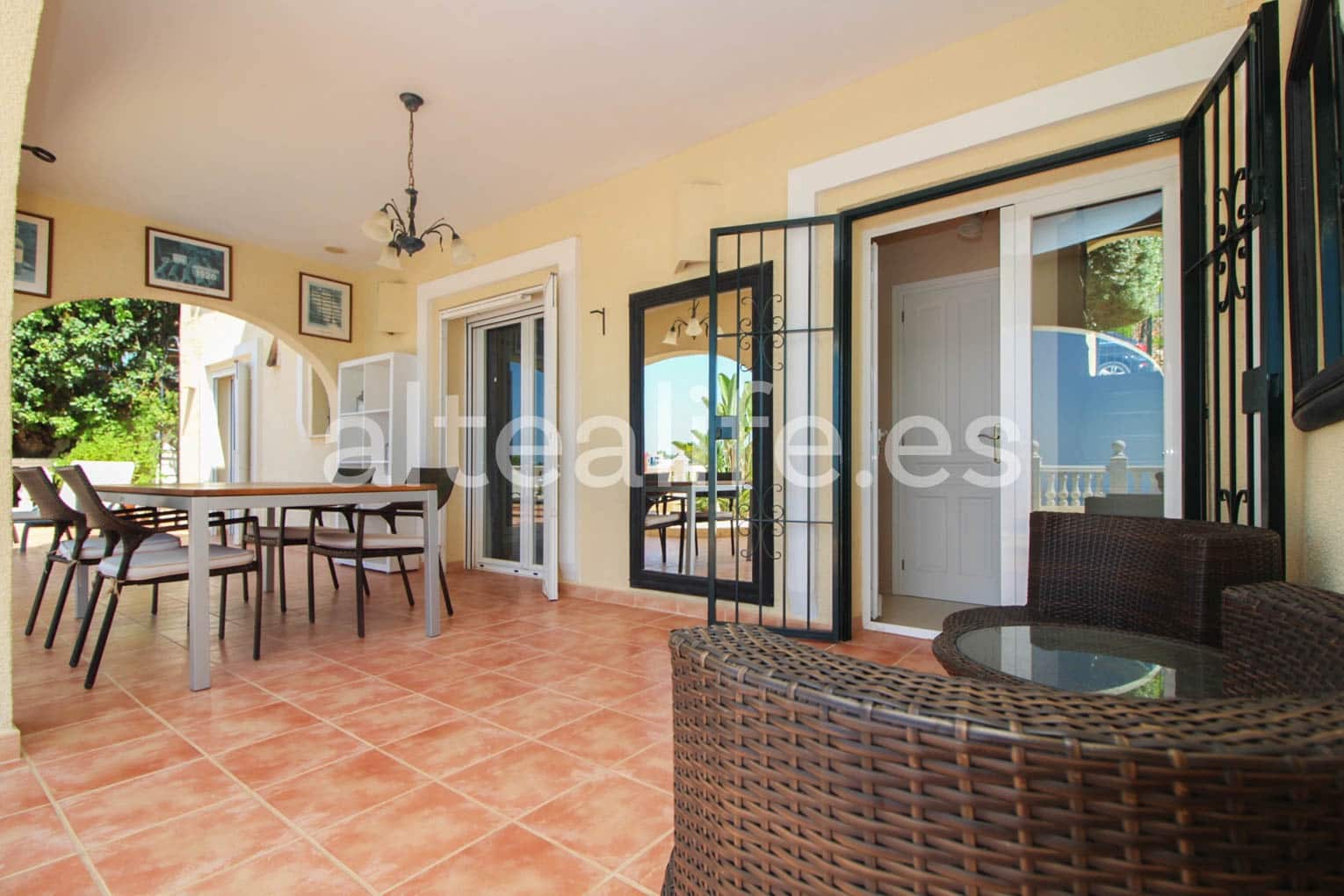 4 sypialnia Willa na sprzedaż w Altea z basenem garażem - 1 500 000 € (Ref: 7724284)