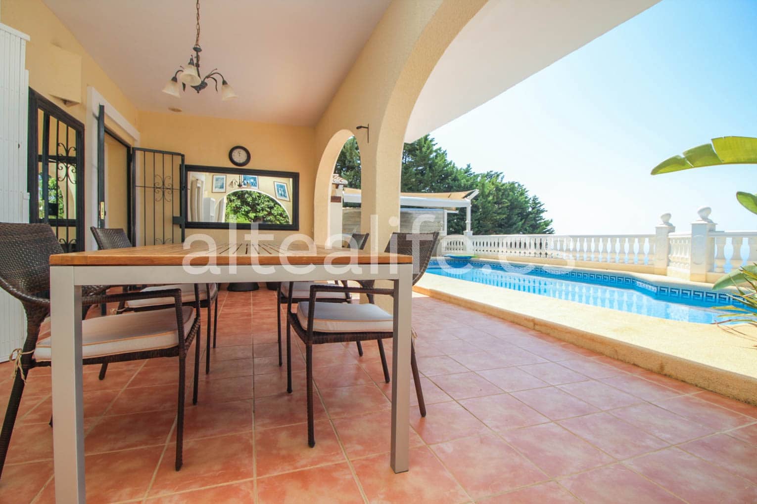 4 sypialnia Willa na sprzedaż w Altea z basenem garażem - 1 500 000 € (Ref: 7724284)