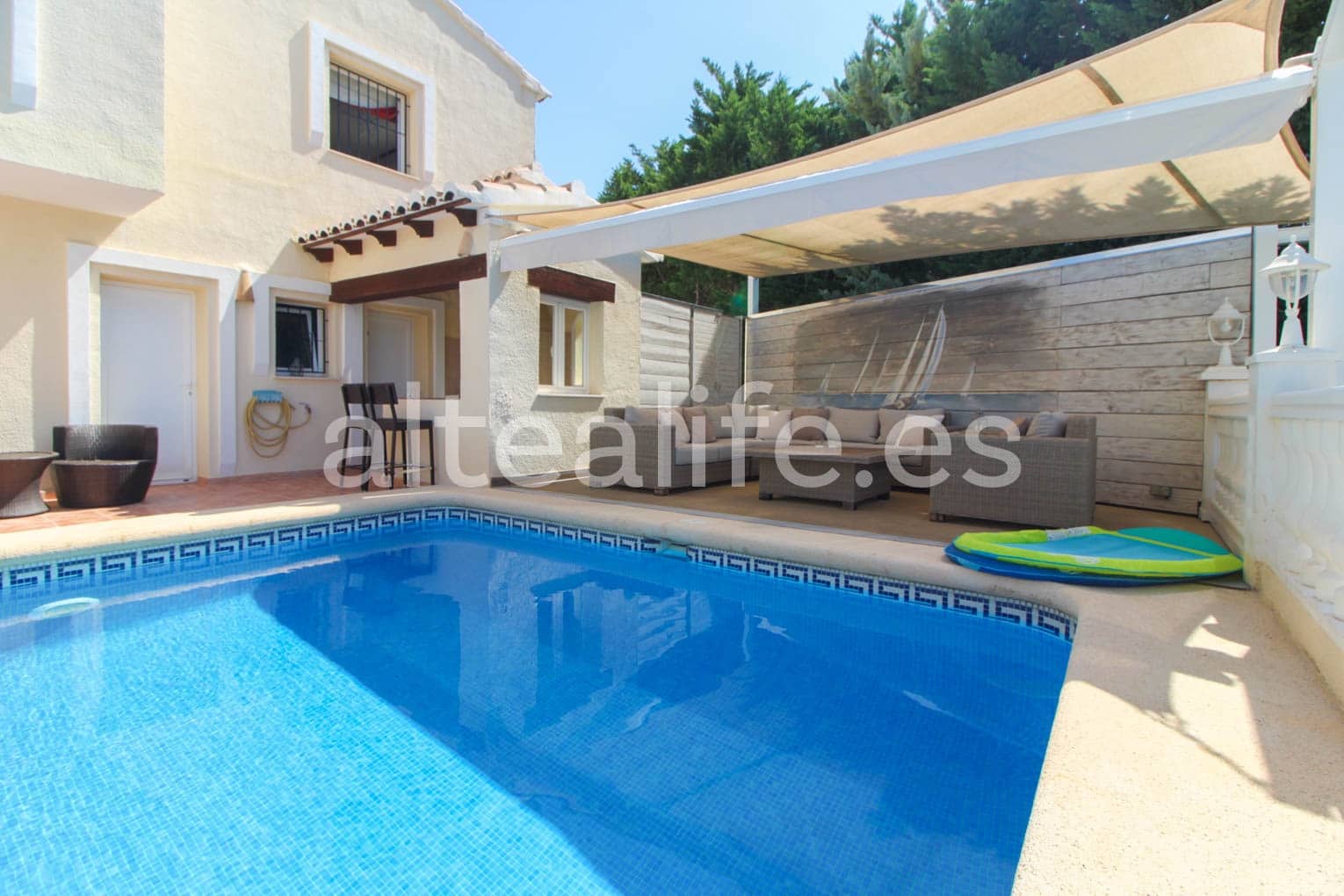 4 sypialnia Willa na sprzedaż w Altea z basenem garażem - 1 500 000 € (Ref: 7724284)