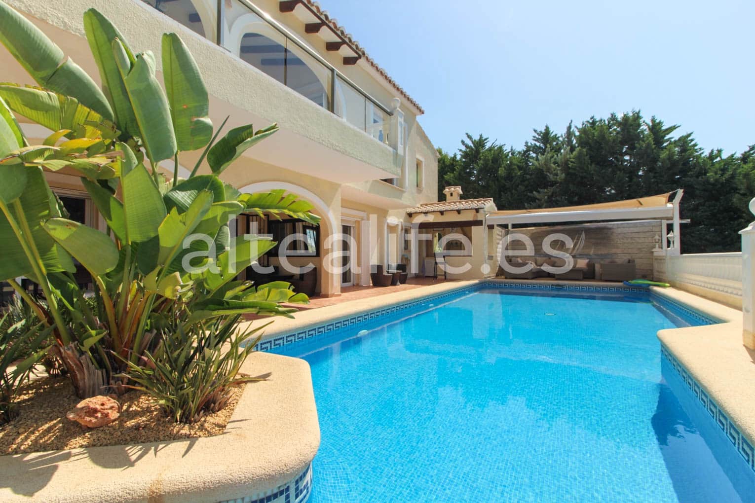 4 sypialnia Willa na sprzedaż w Altea z basenem garażem - 1 500 000 € (Ref: 7724284)