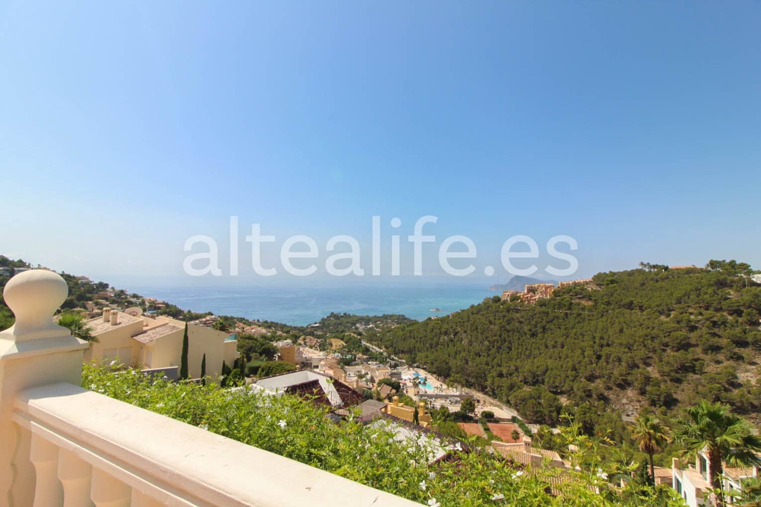 4 sypialnia Willa na sprzedaż w Altea z basenem garażem - 1 500 000 € (Ref: 7724284)