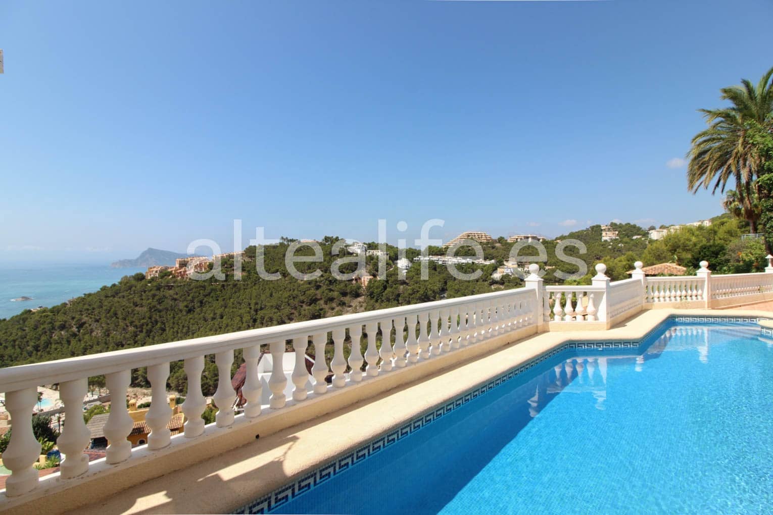 4 sypialnia Willa na sprzedaż w Altea z basenem garażem - 1 500 000 € (Ref: 7724284)