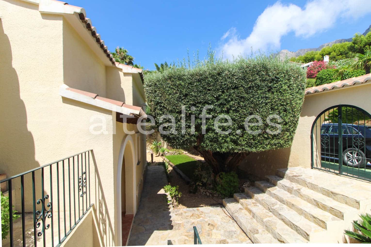 4 sypialnia Willa na sprzedaż w Altea z basenem garażem - 1 500 000 € (Ref: 7724284)