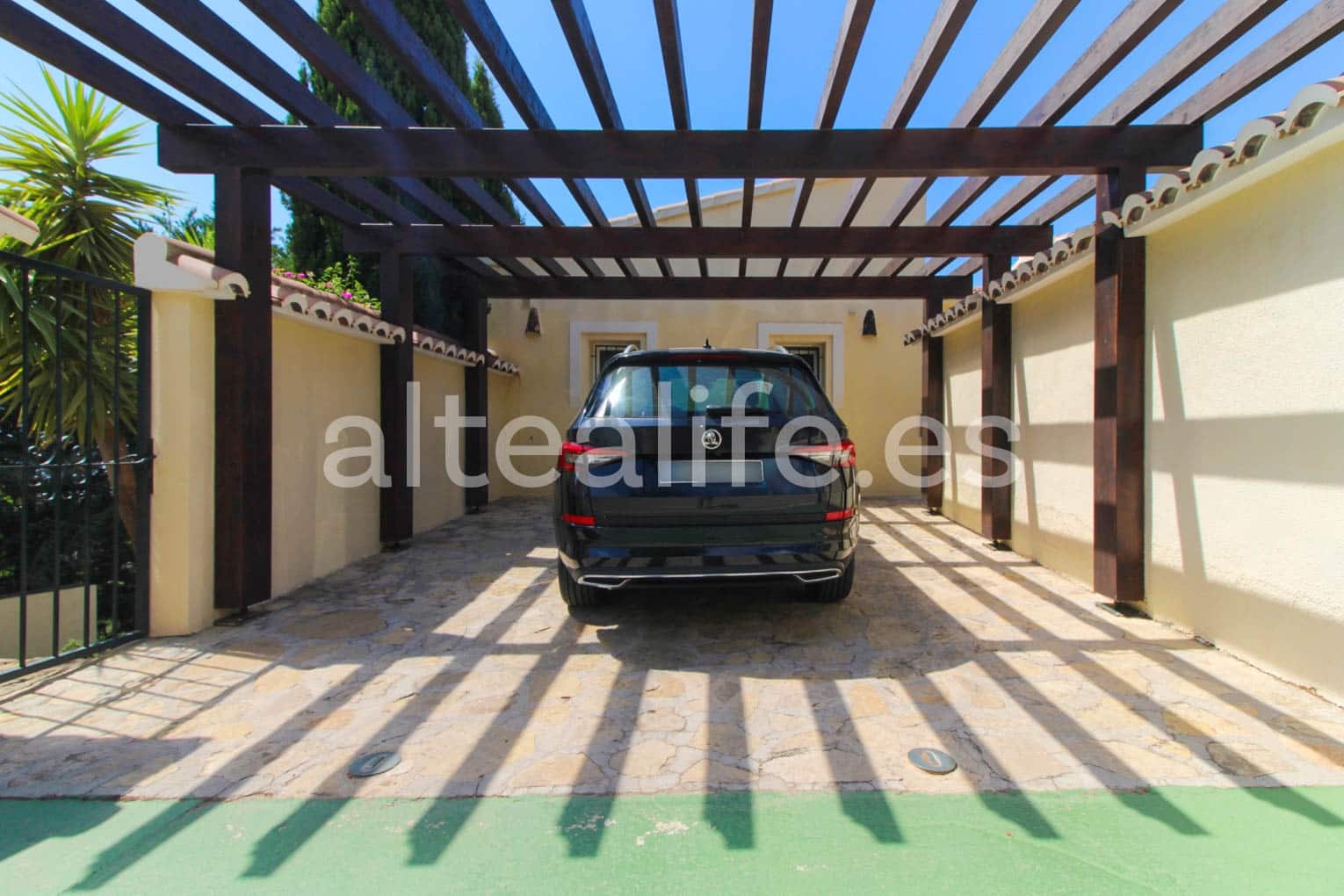 4 sypialnia Willa na sprzedaż w Altea z basenem garażem - 1 500 000 € (Ref: 7724284)