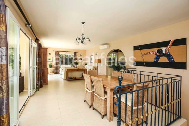 4 soverom Villa til salgs i Altea med svømmebasseng garasje - € 1 470 000 (Ref: 7724284)