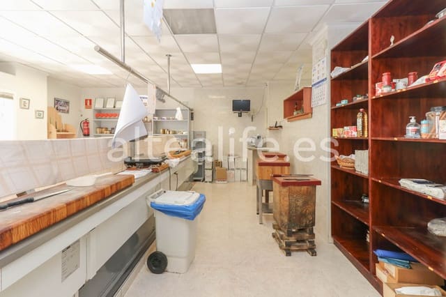 2 bedroom Commercial for rent in Altea - € 1,300 (Ref: 7792651)