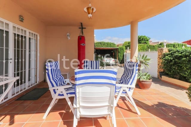 Moradia para venda em El Tossal - Bello Horizonte  , La Nucia com piscina garagem - 530 000 € (Ref: 7822642)