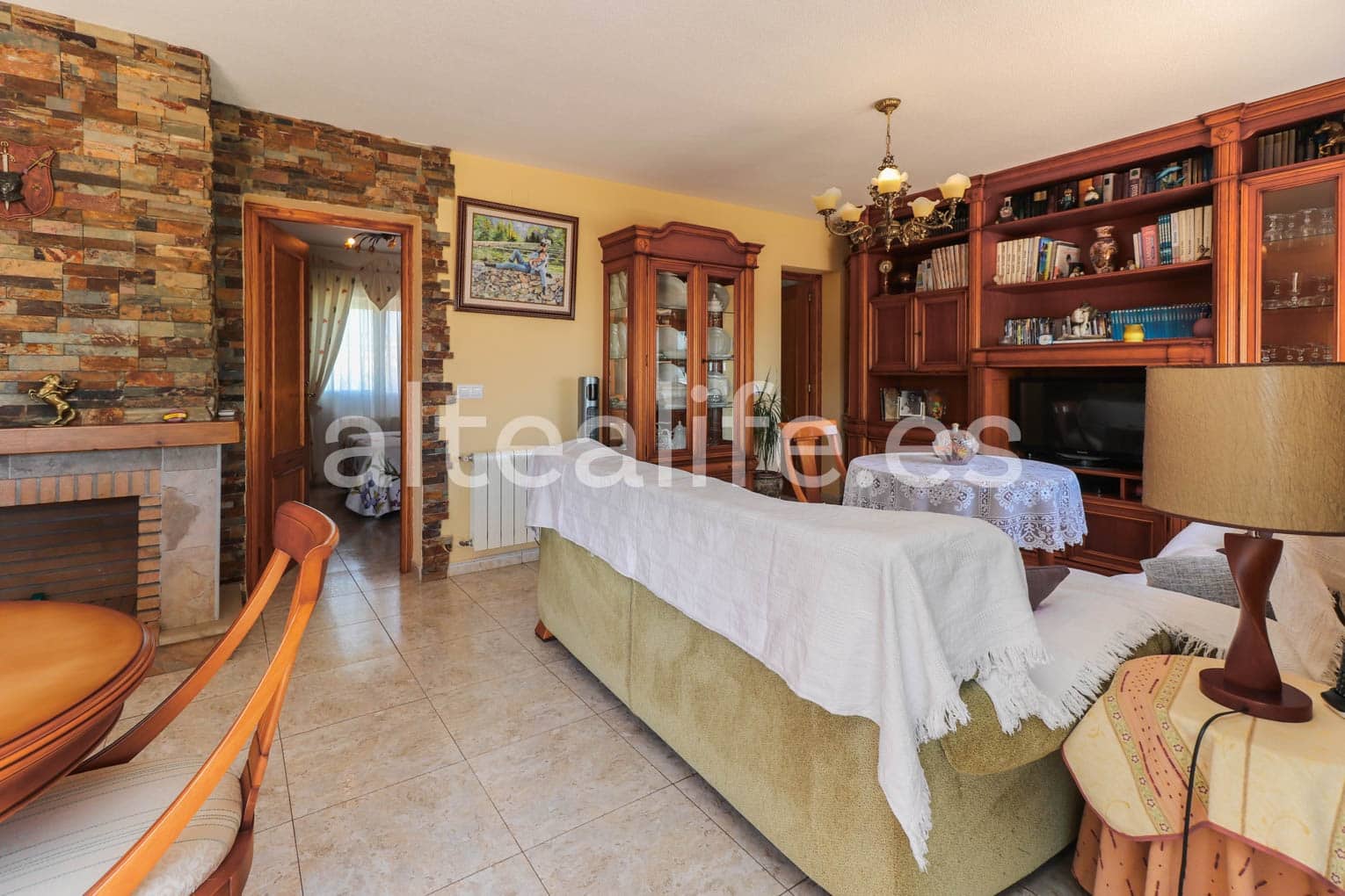 Moradia para venda em La Nucia com piscina garagem - 530 000 € (Ref: 7822642)