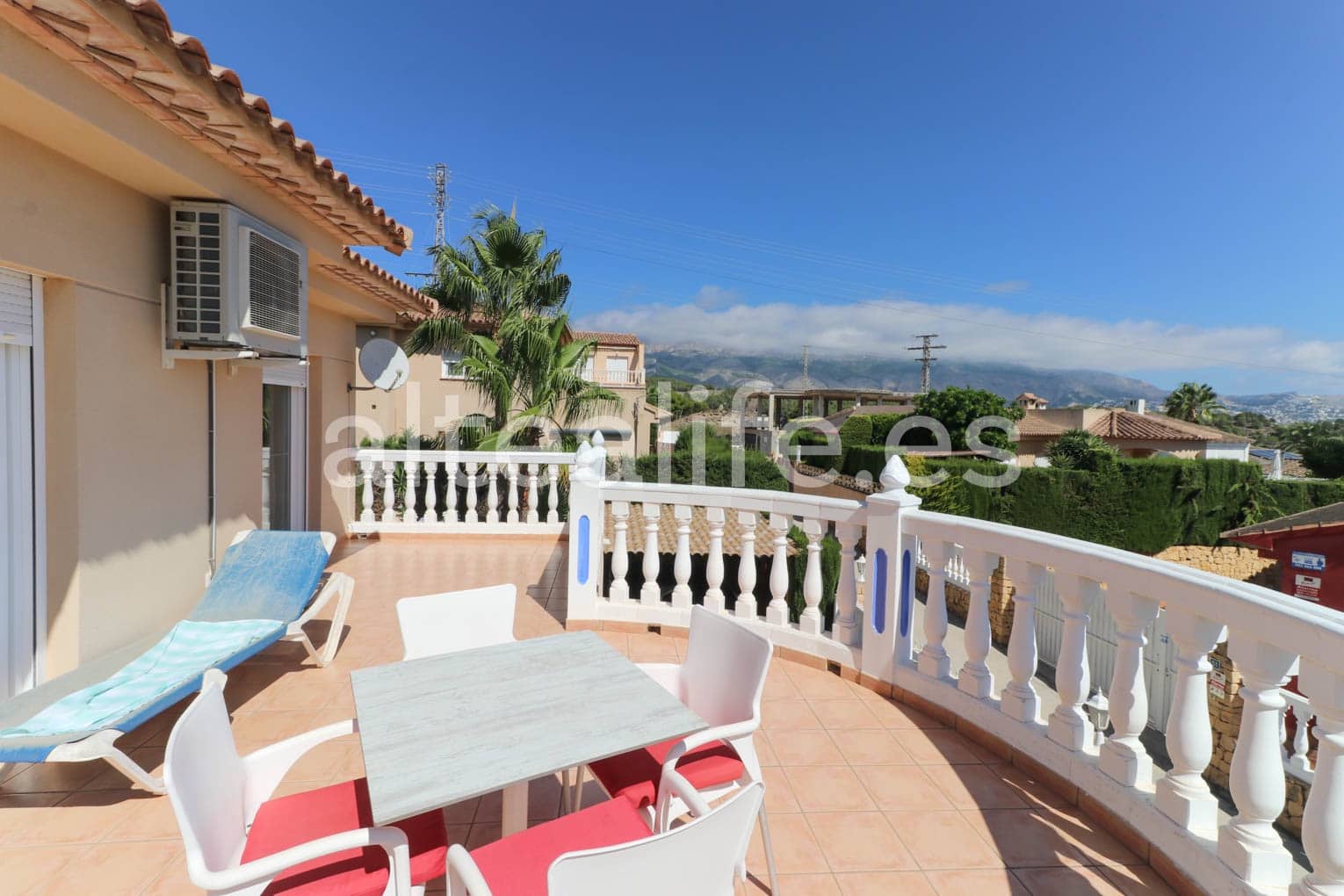 Moradia para venda em La Nucia com piscina garagem - 530 000 € (Ref: 7822642)