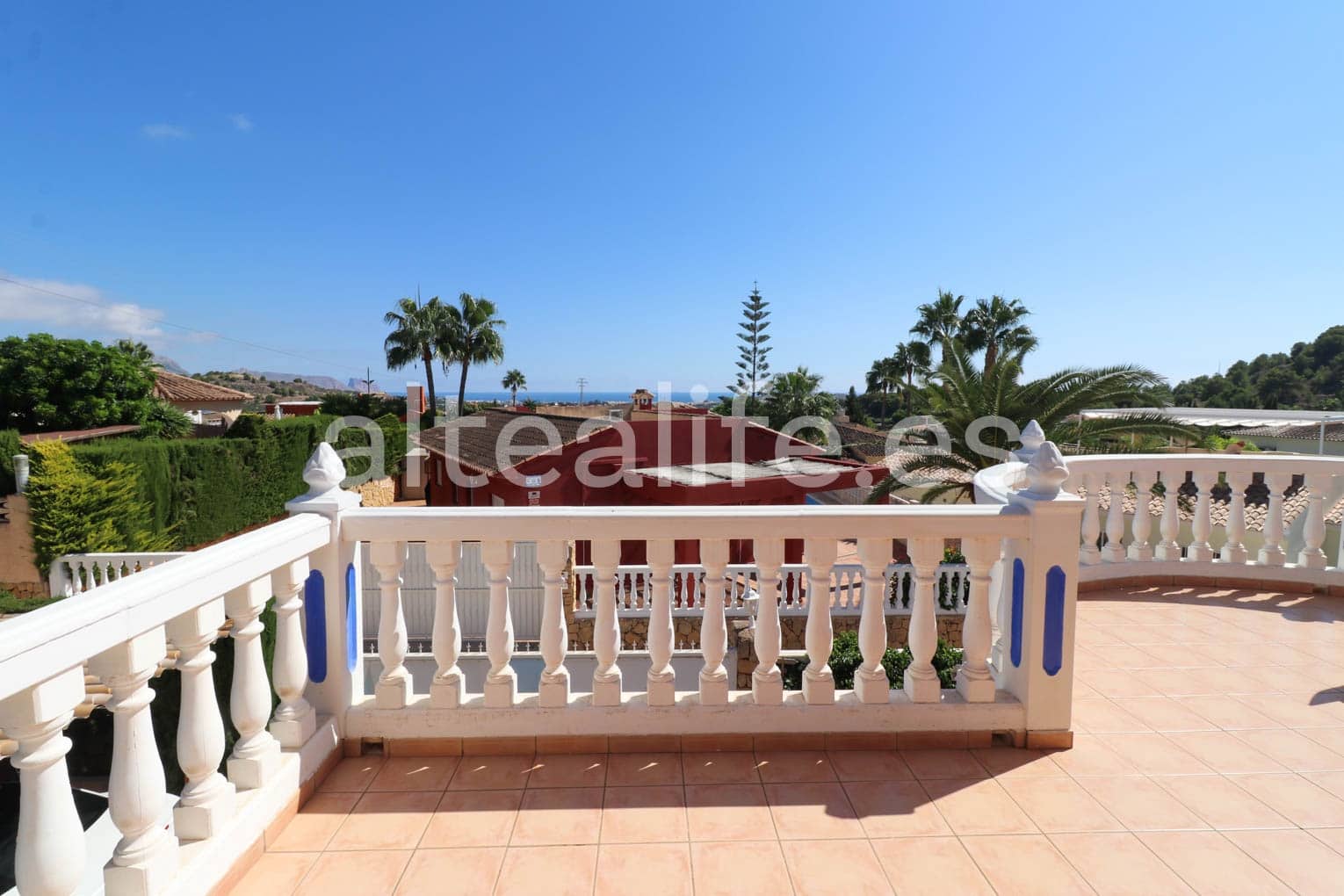 Moradia para venda em La Nucia com piscina garagem - 530 000 € (Ref: 7822642)