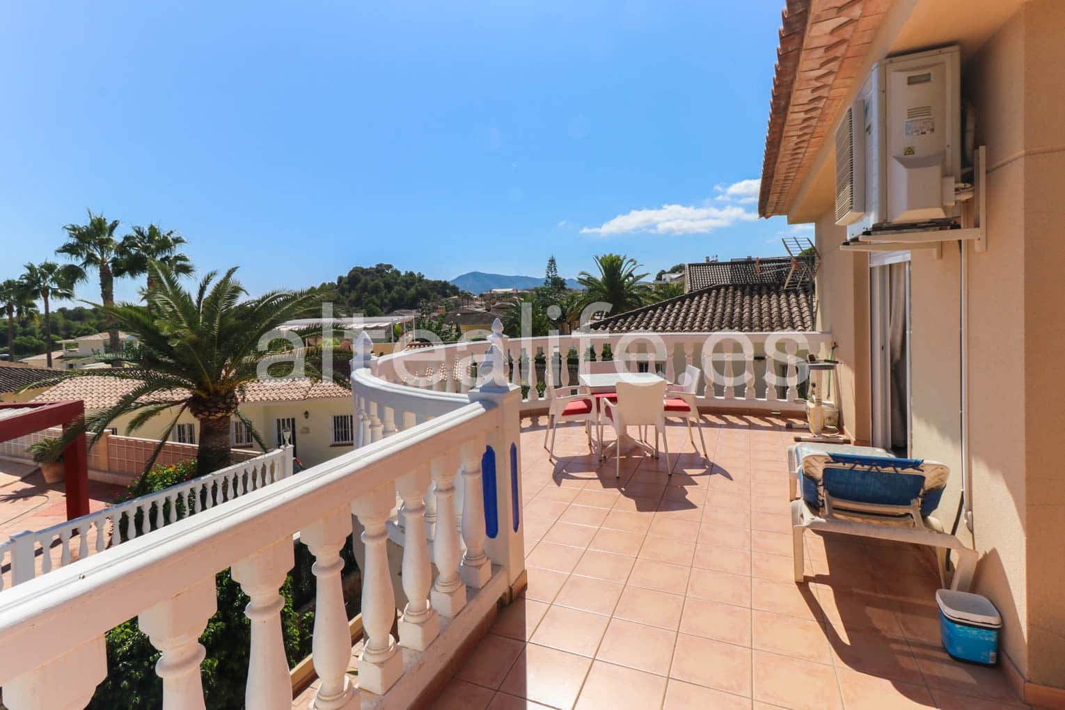 Moradia para venda em La Nucia com piscina garagem - 530 000 € (Ref: 7822642)