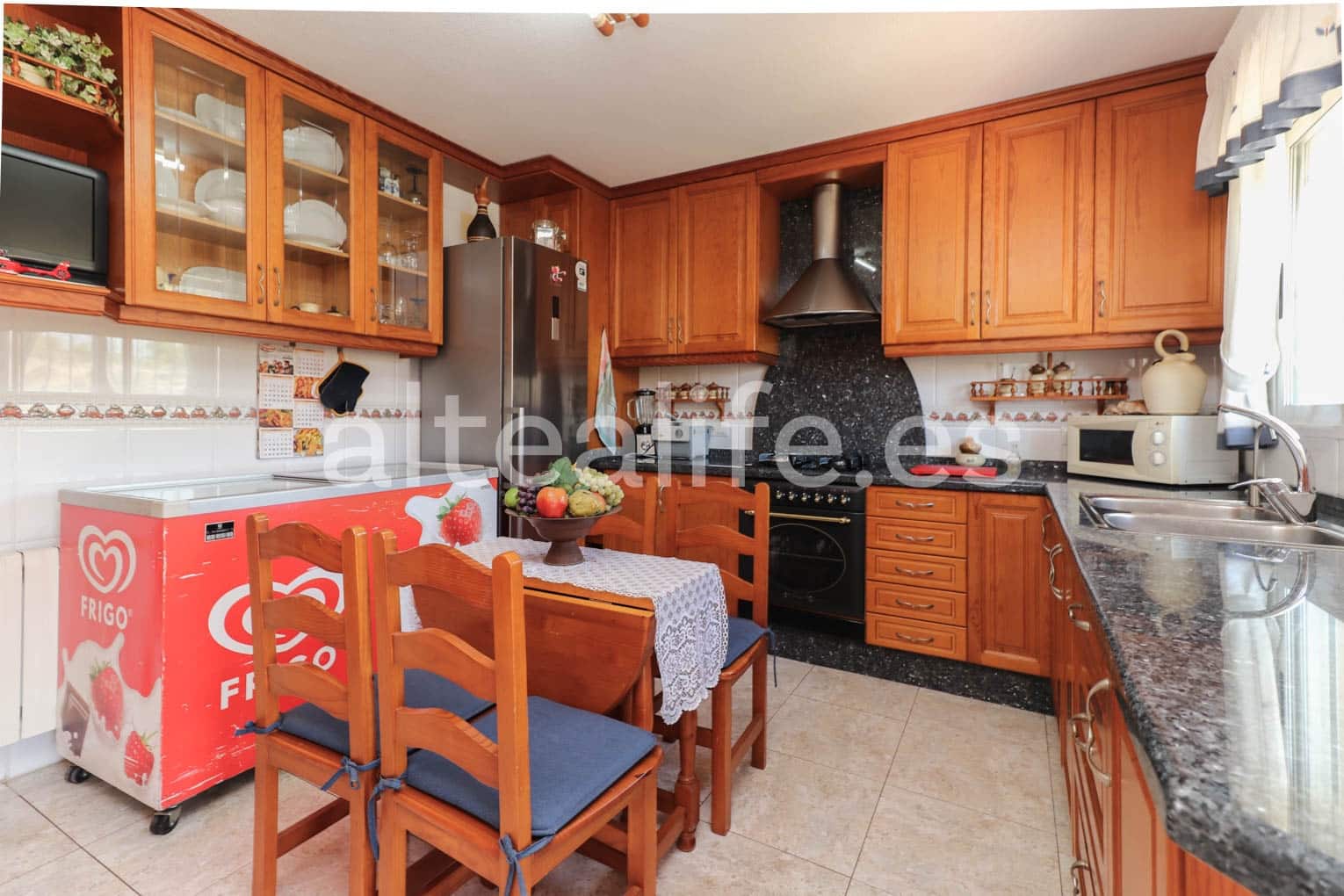 Moradia para venda em La Nucia com piscina garagem - 530 000 € (Ref: 7822642)