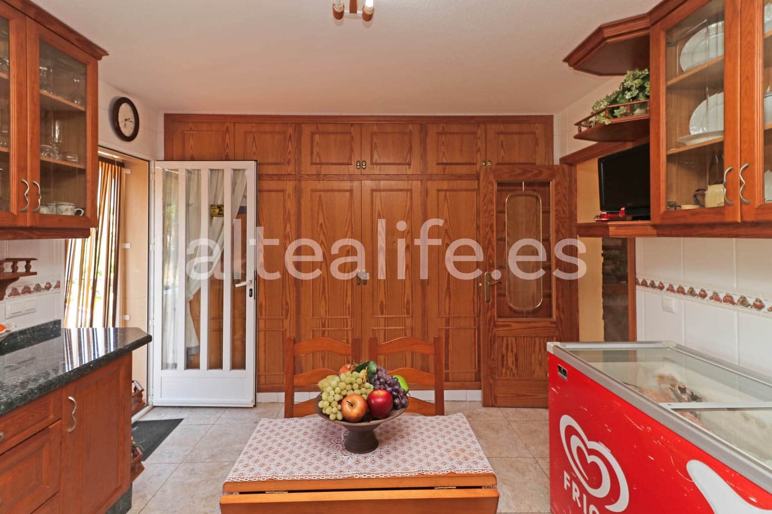 Moradia para venda em La Nucia com piscina garagem - 530 000 € (Ref: 7822642)