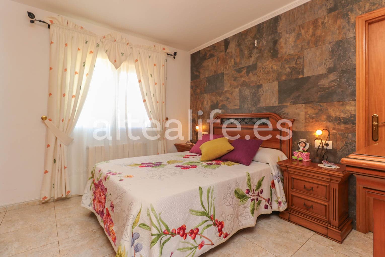 Moradia para venda em La Nucia com piscina garagem - 530 000 € (Ref: 7822642)