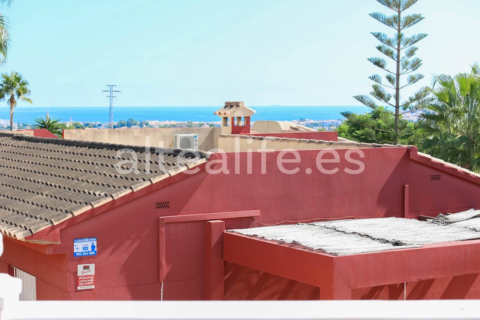 Moradia para venda em La Nucia com piscina garagem - 530 000 € (Ref: 7822642)