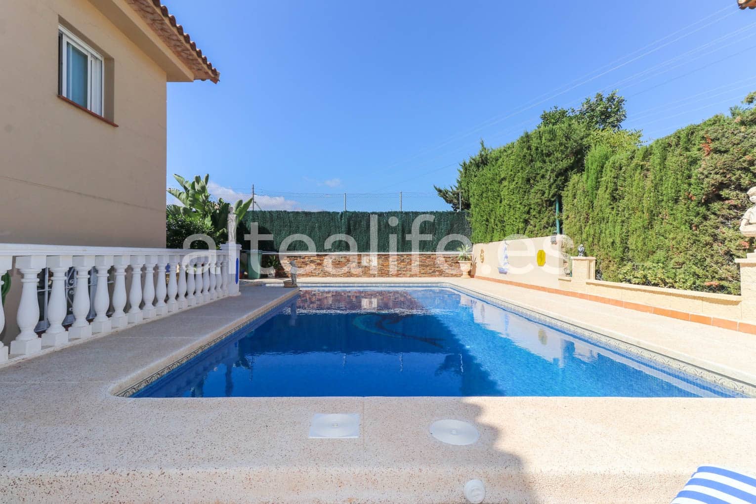 Moradia para venda em La Nucia com piscina garagem - 530 000 € (Ref: 7822642)