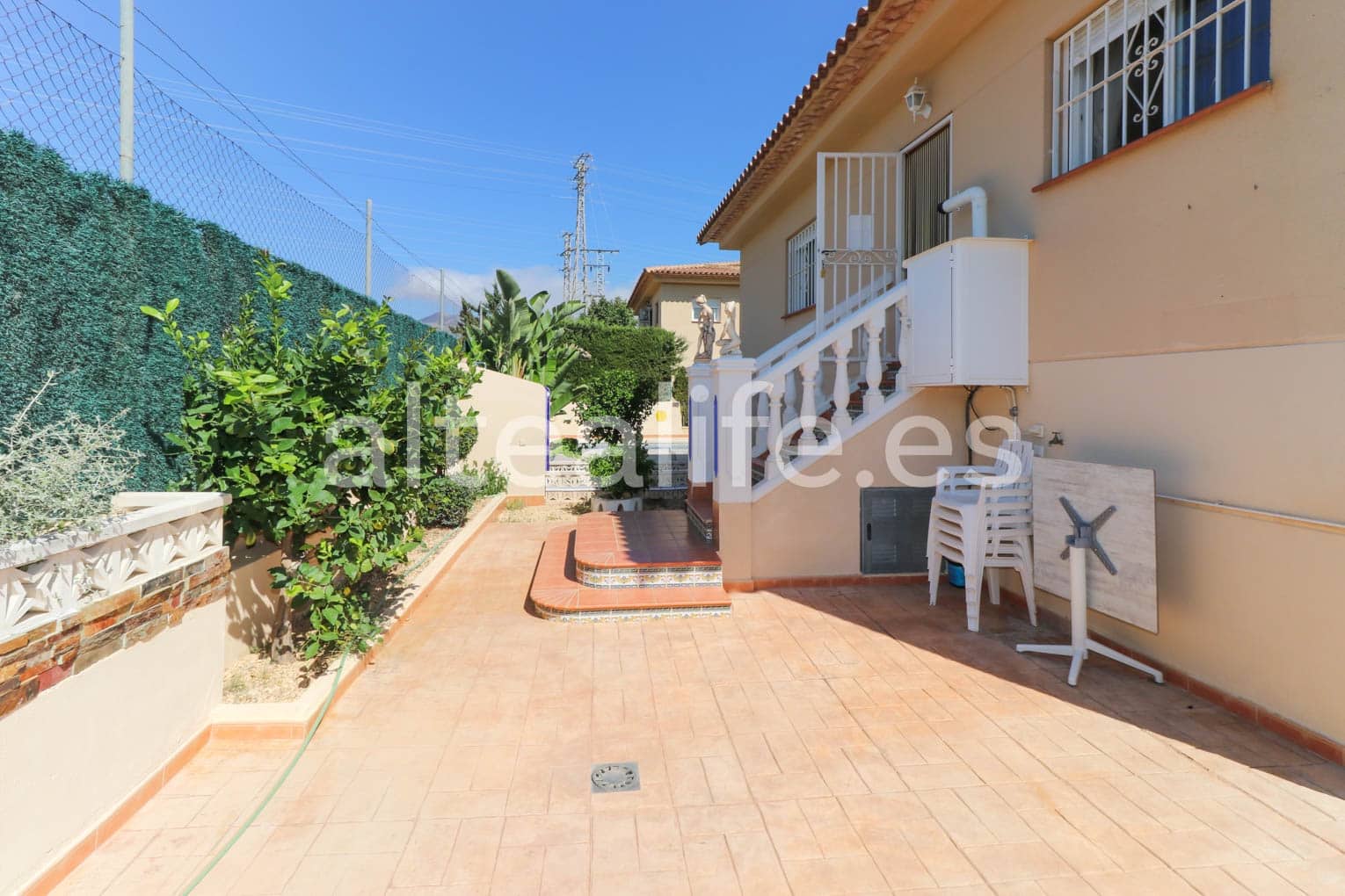 Moradia para venda em La Nucia com piscina garagem - 530 000 € (Ref: 7822642)