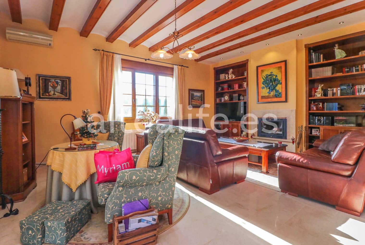 6 bedroom Townhouse for sale in La Nucia with pool garage - € 840,000 (Ref: 7935413)