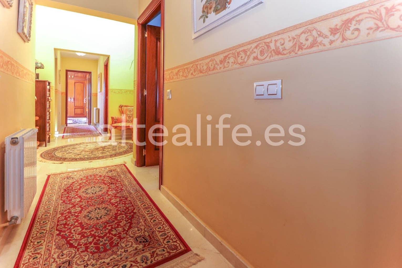 6 bedroom Townhouse for sale in La Nucia with pool garage - € 840,000 (Ref: 7935413)
