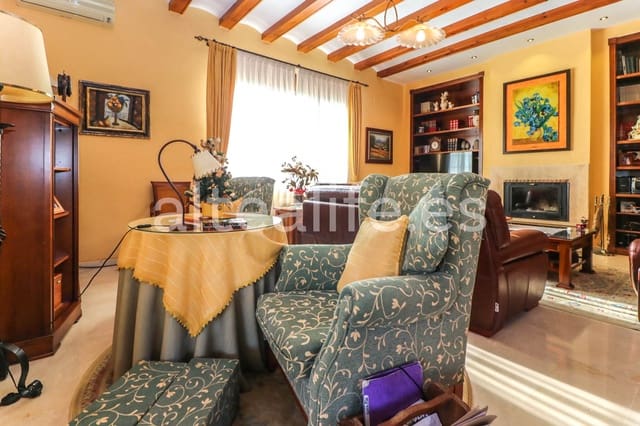 6 bedroom Townhouse for sale in El Tossal - Bello Horizonte  , La Nucia with pool garage - € 840,000 (Ref: 7935413)