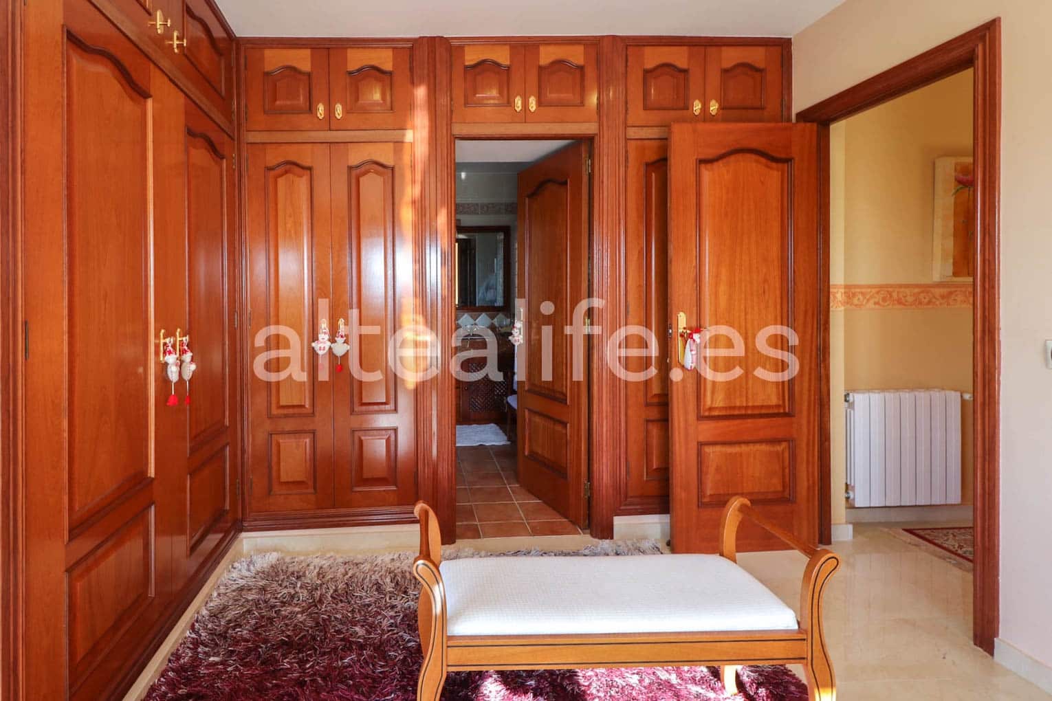 6 bedroom Townhouse for sale in La Nucia with pool garage - € 840,000 (Ref: 7935413)