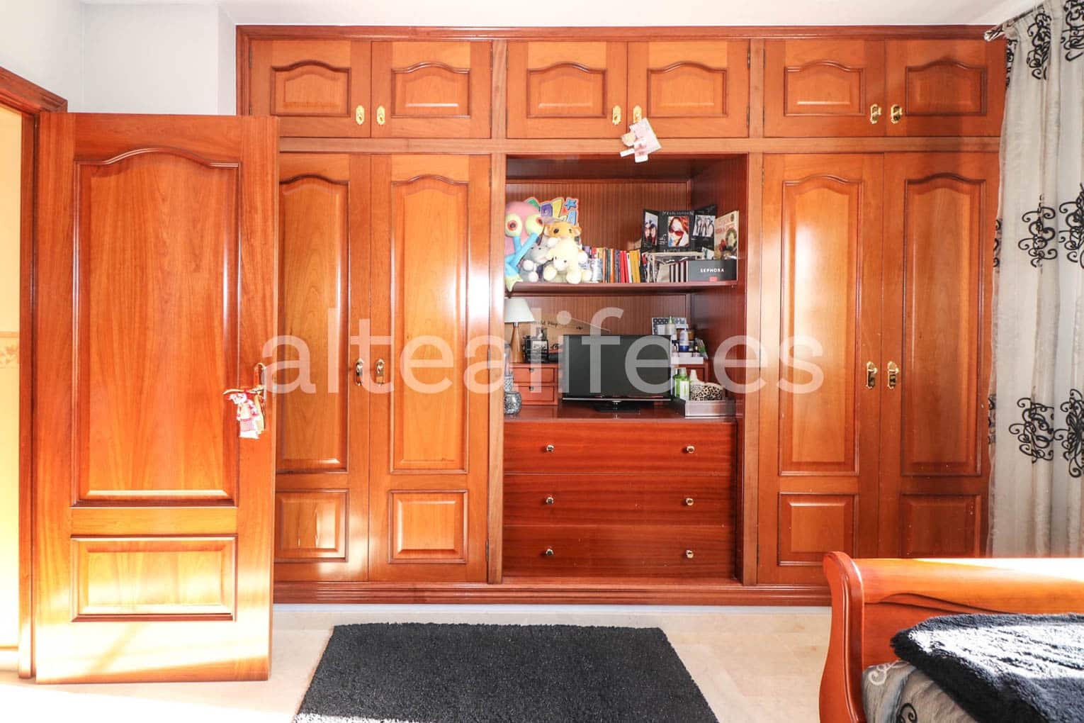 6 bedroom Townhouse for sale in La Nucia with pool garage - € 840,000 (Ref: 7935413)