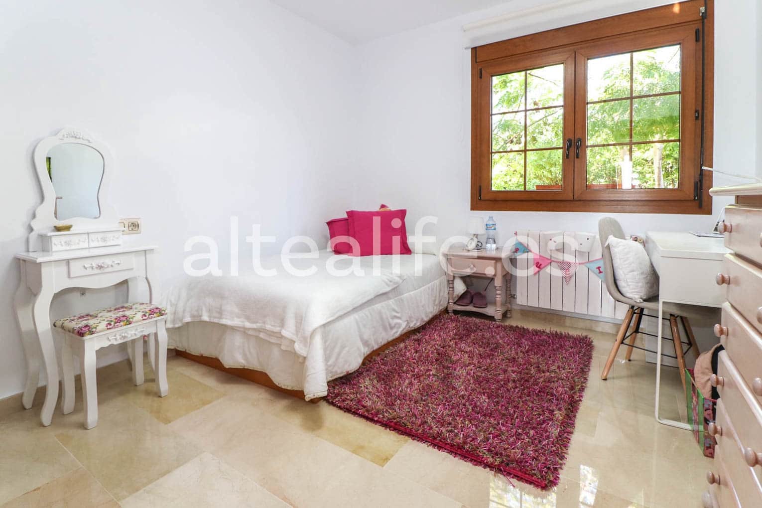 6 bedroom Townhouse for sale in La Nucia with pool garage - € 840,000 (Ref: 7935413)