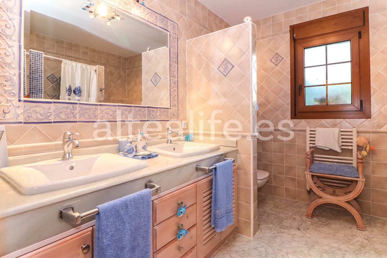 6 bedroom Townhouse for sale in La Nucia with pool garage - € 840,000 (Ref: 7935413)