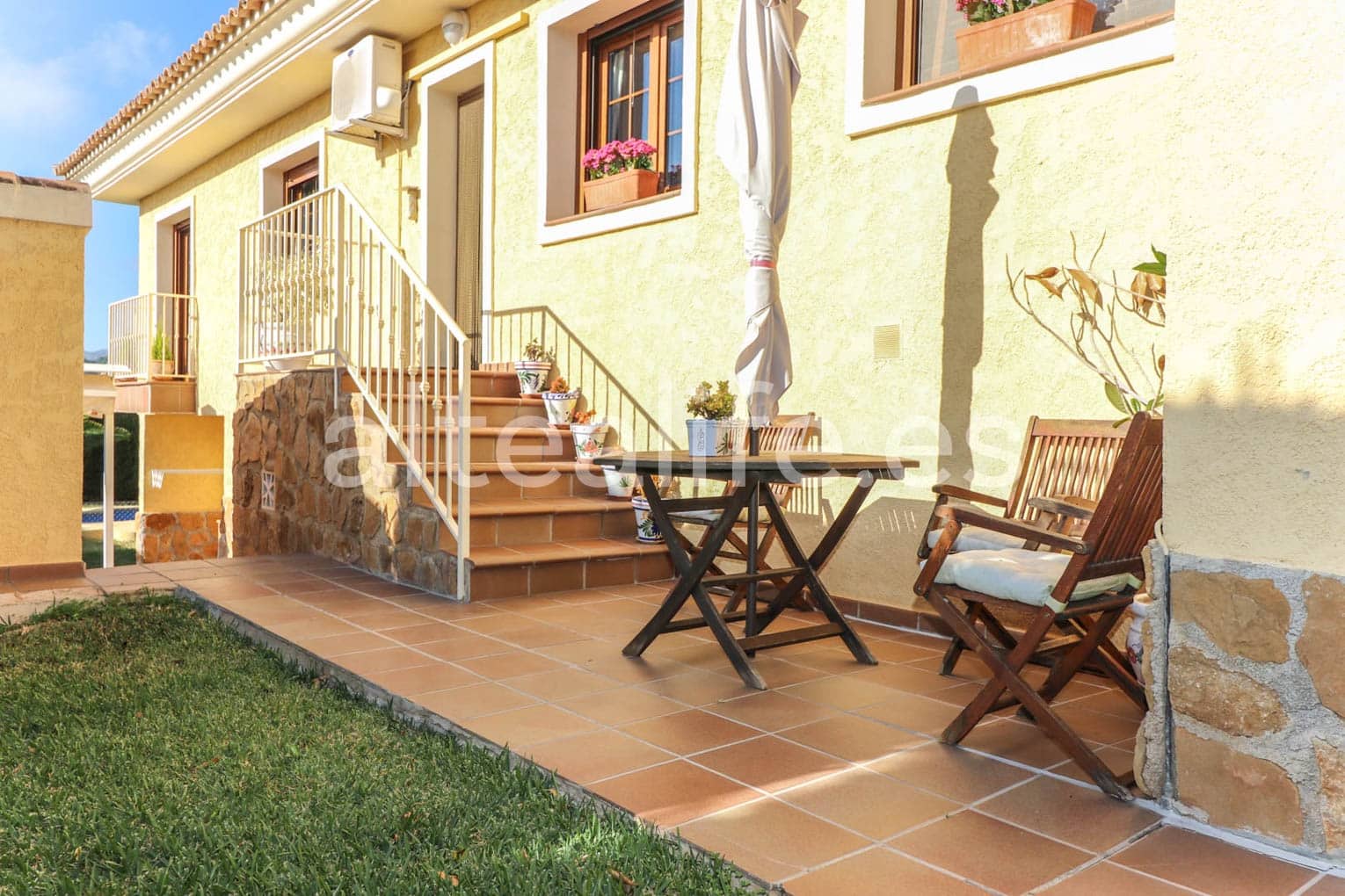 6 bedroom Townhouse for sale in La Nucia with pool garage - € 840,000 (Ref: 7935413)