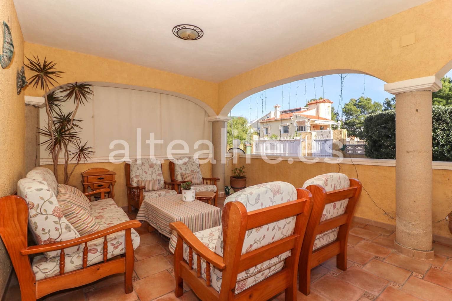 6 bedroom Townhouse for sale in La Nucia with pool garage - € 840,000 (Ref: 7935413)