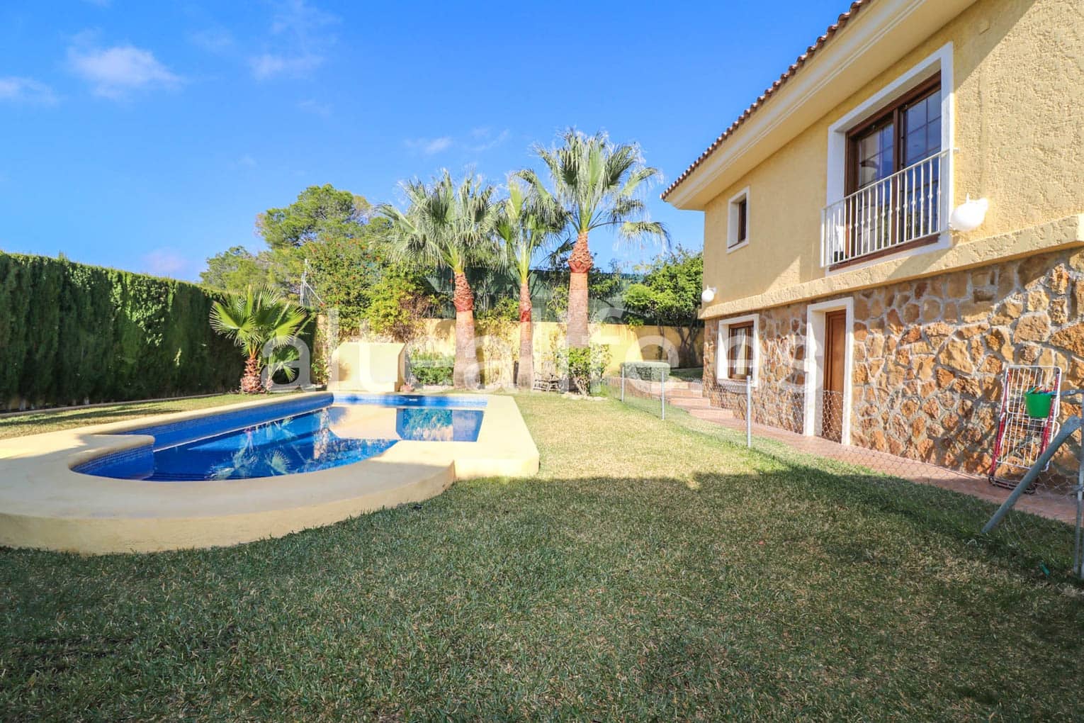 6 bedroom Townhouse for sale in La Nucia with pool garage - € 840,000 (Ref: 7935413)