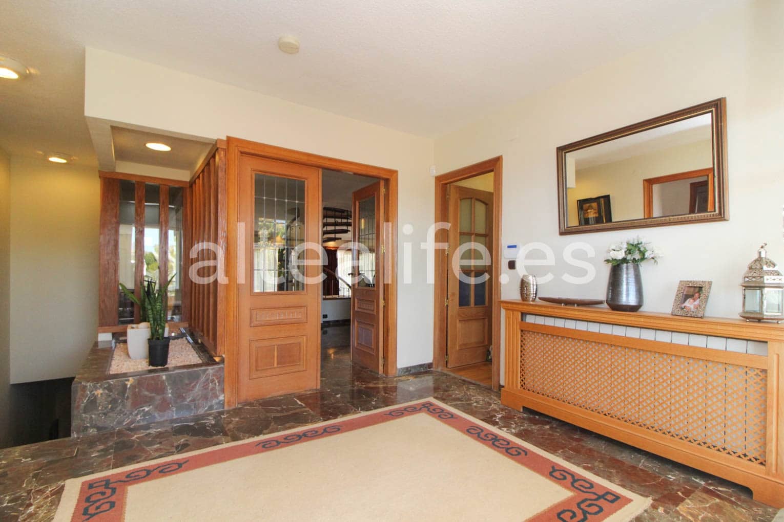 9 soverom Villa til salgs i La Nucia med svømmebasseng garasje - € 1 250 000 (Ref: 8271275)