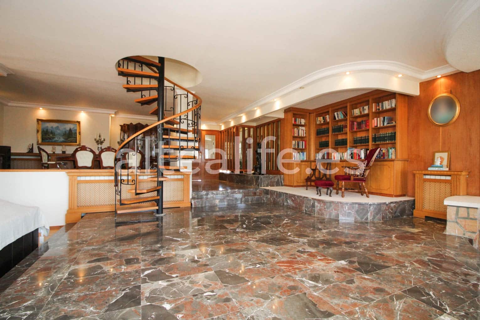 9 soverom Villa til salgs i La Nucia med svømmebasseng garasje - € 1 250 000 (Ref: 8271275)