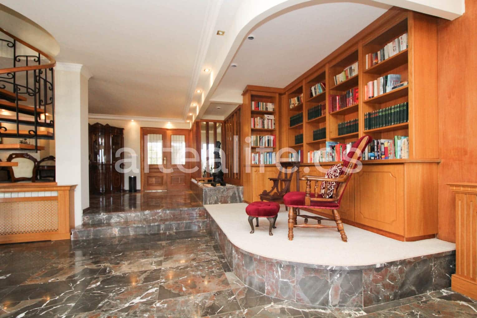 9 soverom Villa til salgs i La Nucia med svømmebasseng garasje - € 1 250 000 (Ref: 8271275)