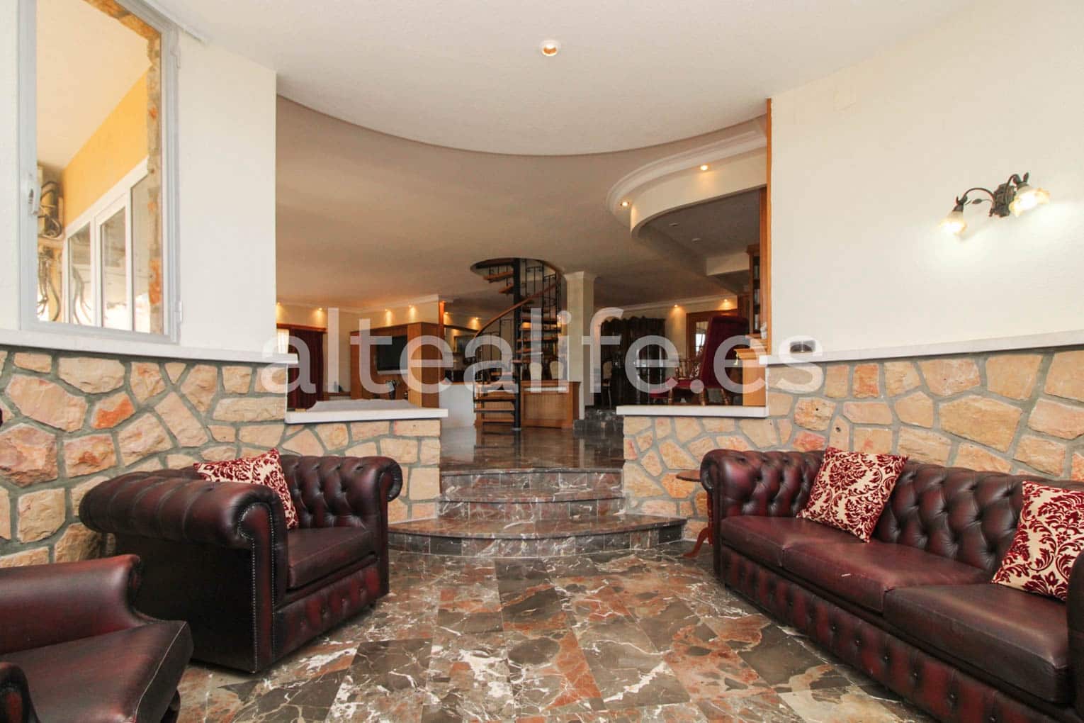 9 soverom Villa til salgs i La Nucia med svømmebasseng garasje - € 1 250 000 (Ref: 8271275)