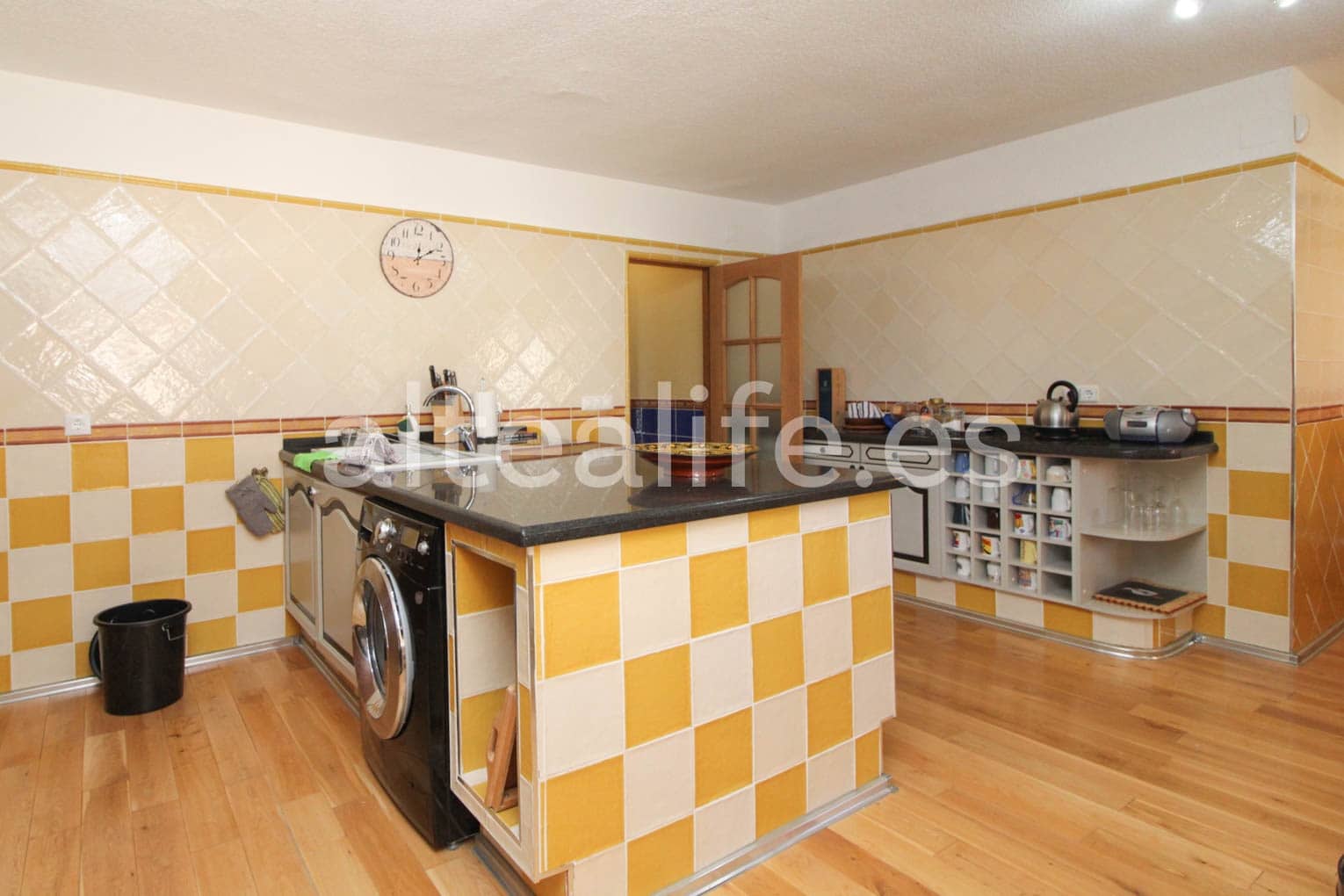 9 soverom Villa til salgs i La Nucia med svømmebasseng garasje - € 1 250 000 (Ref: 8271275)