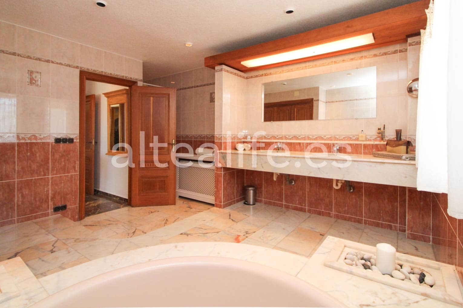 9 soverom Villa til salgs i La Nucia med svømmebasseng garasje - € 1 250 000 (Ref: 8271275)