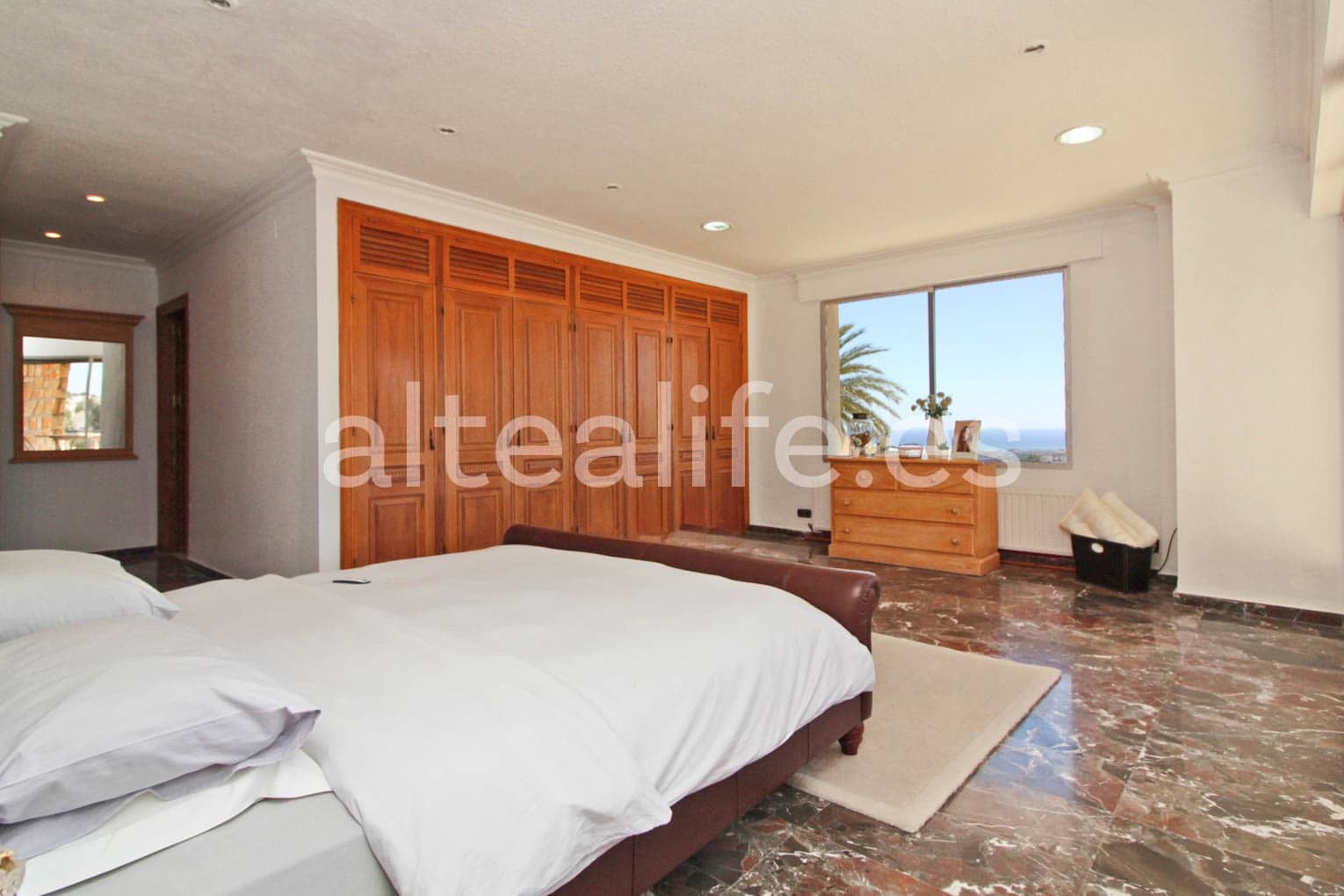 9 soverom Villa til salgs i La Nucia med svømmebasseng garasje - € 1 250 000 (Ref: 8271275)